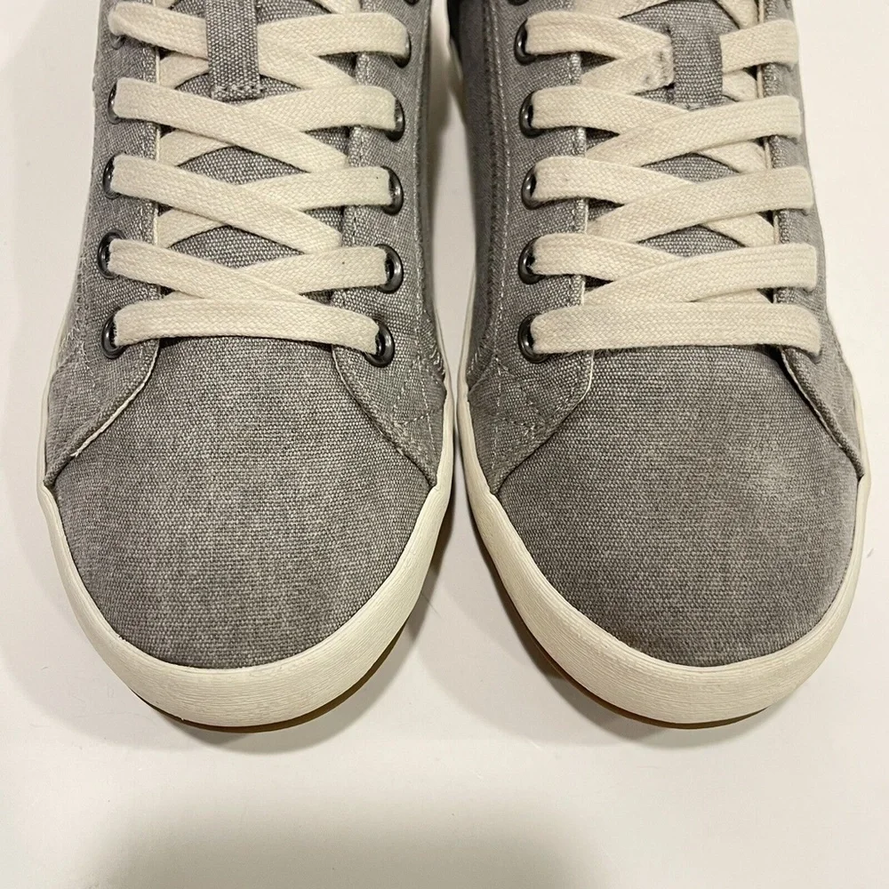 Taos Footwear Star Sneakers Womens Size 6.5 Gray Canvas Low Top Lace Up Shoes